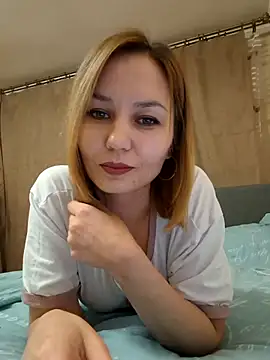 VeroLoverx online show from December 18, 2025, 6:23 pm