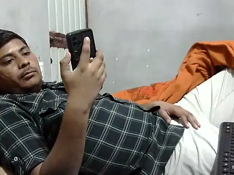 Ajmersingh335512 online show from February 14, 2026, 3:56 pm