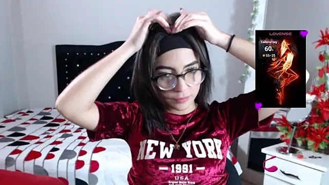 Snapshot of Coraline_Playful chatting on September 20, 2025, 12:43 pm Coraline Playful online show from September 20, 2025, 12:43 pm