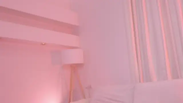 Snapshot of Alissa_S chatting on November 5, 2025, 1:03 pm Alissa S online show from November 5, 2025, 1:03 pm