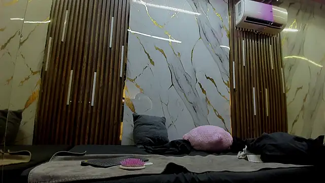 VictoriaDuart online show from October 29, 2025, 7:57 pm