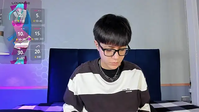 Tsuki Maru online show from November 24, 2025, 8:31 pm