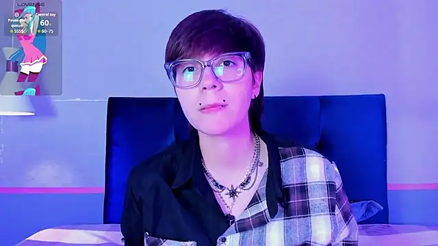 Snapshot of Tsuki_Maru chatting on February 5, 2026, 9:10 pm Tsuki Maru online show from February 5, 2026, 9:10 pm