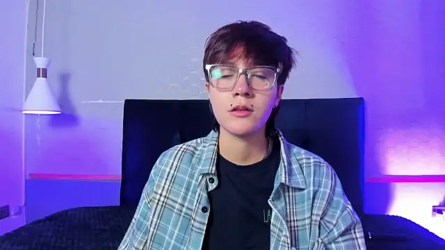 Snapshot of Tsuki_Maru chatting on January 13, 2026, 3:43 am Tsuki Maru online show from January 13, 2026, 3:43 am