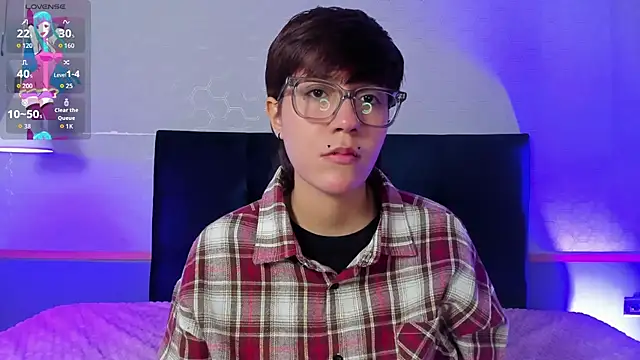 Snapshot of Tsuki_Maru chatting on January 14, 2026, 4:16 am Tsuki Maru online show from January 14, 2026, 4:16 am