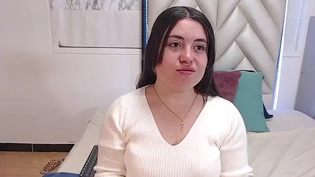 Vicluxxx online show from October 15, 2025, 12:35 pm