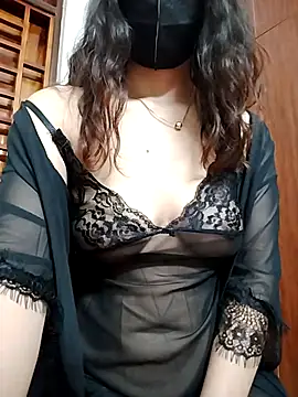 MaryyLy online show from October 27, 2025, 2:51 pm