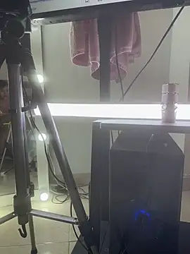 Sara trans hot online show from February 14, 2026, 6:02 am