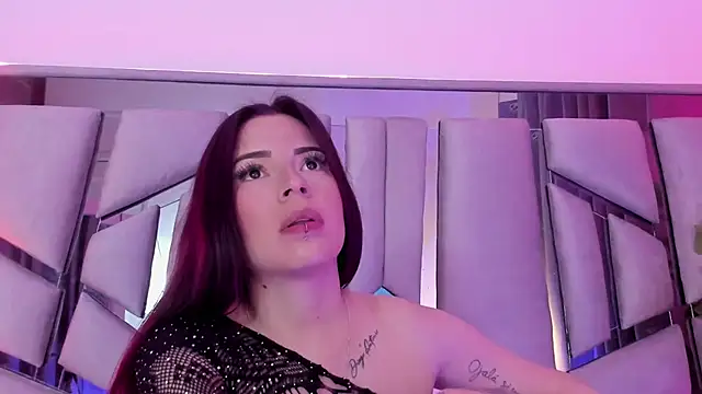  valeria saenz  online show from November 29, 2025, 2:01 am