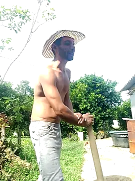 AlphaAlterX online show from December 2, 2025, 2:08 pm