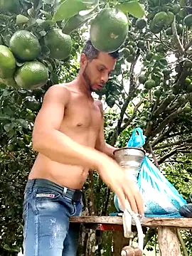 AlphaAlterX online show from October 4, 2025, 9:49 pm