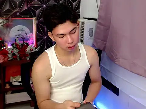 ursweet jade online show from November 20, 2025, 10:49 am