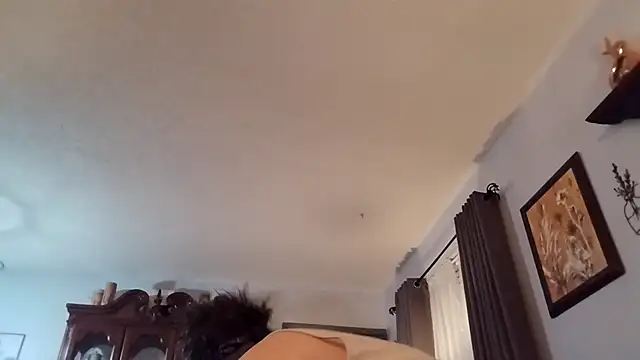 Snapshot of MRTATTWO chatting on September 13, 2025, 1:16 am MRTATTWO online show from September 13, 2025, 1:16 am