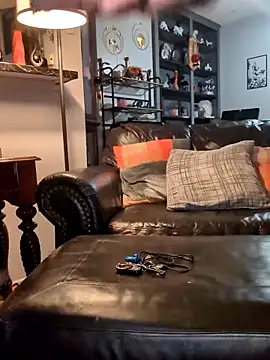 Snapshot of MRTATTWO chatting on November 22, 2025, 1:59 am MRTATTWO online show from November 22, 2025, 1:59 am