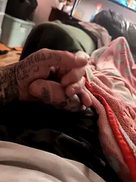 Snapshot of MRTATTWO chatting on November 11, 2025, 7:58 am MRTATTWO online show from November 11, 2025, 7:58 am