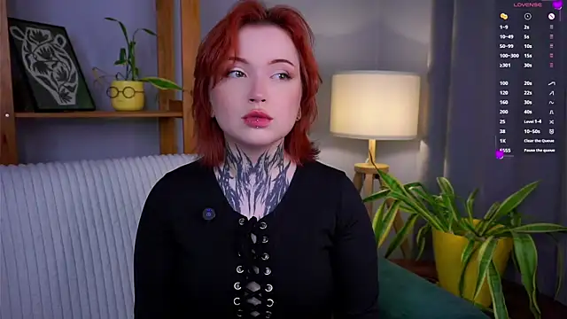 MarnaHarbor online show from October 21, 2025, 11:42 am