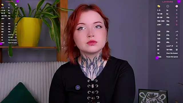 MarnaHarbor online show from October 19, 2025, 1:25 pm