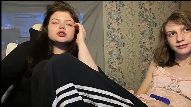 GoddessDarina online show from September 19, 2025, 6:06 am