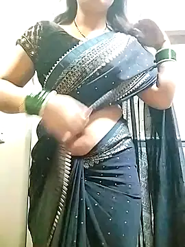 Hottestgirll online show from January 8, 2026, 7:53 pm