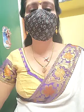 Snapshot of mallu-reshma chatting on February 15, 2026, 1:54 pm mallu-reshma online show from February 15, 2026, 1:54 pm