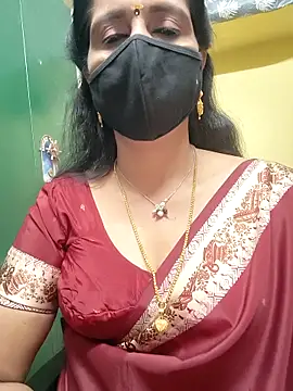 Snapshot of mallu-reshma chatting on March 3, 2026, 4:25 pm mallu-reshma online show from March 3, 2026, 4:25 pm