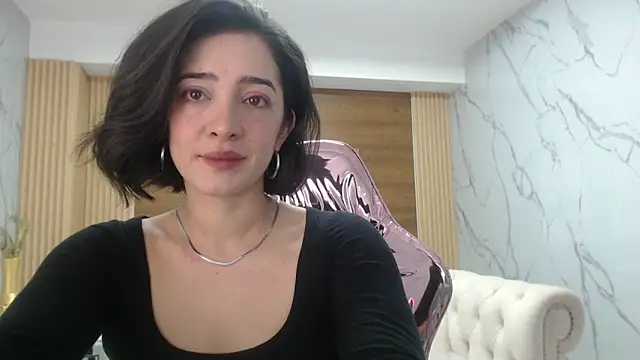 sara lopez s online show from April 13, 2026, 1:48 pm