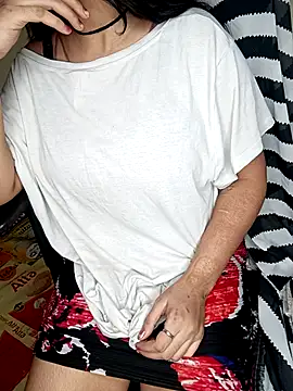 CrazyN Love online show from September 9, 2025, 7:45 pm