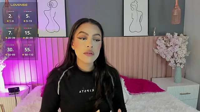 Mila Hank  online show from February 17, 2026, 12:13 pm