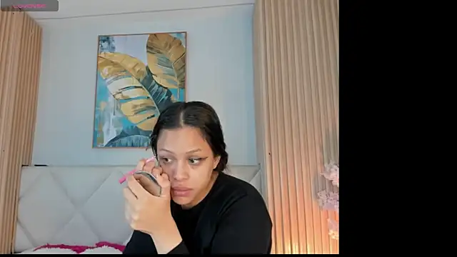 Snapshot of Mila_Hank_ chatting on May 8, 2026, 12:20 pm Mila Hank online show from May 8, 2026, 12:20 pm