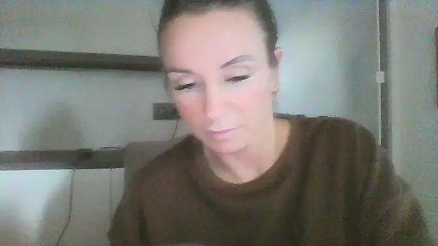 Snapshot of Justnani001 chatting on October 4, 2025, 9:55 am Justnani001 online show from October 4, 2025, 9:55 am