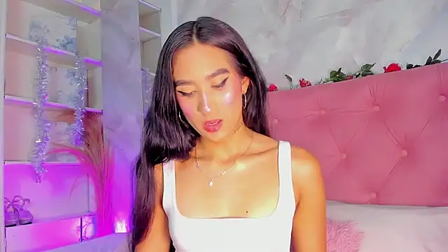 Nicolqueen  online show from February 10, 2026, 11:20 am