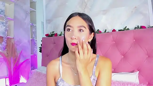 Nicolqueen  online show from December 2, 2025, 11:12 am