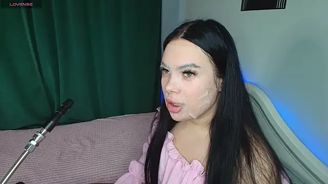 katerine Monroe online show from October 7, 2025, 6:47 am