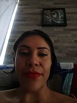 Snapshot of KittyHoleshot87 chatting on May 13, 2026, 4:36 pm KittyHoleshot87 online show from May 13, 2026, 4:36 pm