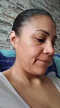 Snapshot of KittyHoleshot87 chatting on October 27, 2025, 3:35 pm KittyHoleshot87 online show from October 27, 2025, 3:35 pm