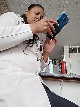 Snapshot of KittyHoleshot87 chatting on September 12, 2025, 1:22 pm KittyHoleshot87 online show from September 12, 2025, 1:22 pm