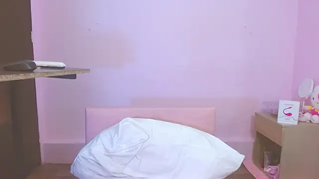 kiity horny  online show from October 22, 2025, 12:59 pm