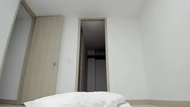 Snapshot of Meganbelford1 chatting on September 14, 2025, 4:02 am Meganbelford1 online show from September 14, 2025, 4:02 am