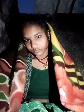 Snapshot of Idhika_Jha chatting on November 29, 2025, 12:44 am Idhika Jha online show from November 29, 2025, 12:44 am