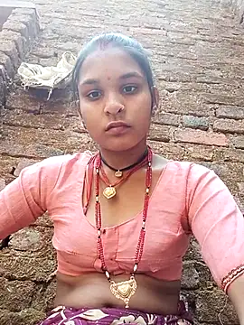 Snapshot of Idhika_Jha chatting on December 1, 2025, 7:31 am Idhika Jha online show from December 1, 2025, 7:31 am