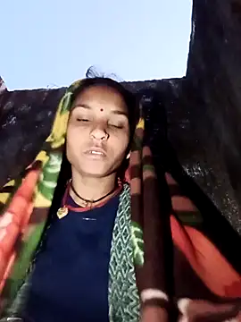 Snapshot of Idhika_Jha chatting on November 28, 2025, 12:55 am Idhika Jha online show from November 28, 2025, 12:55 am