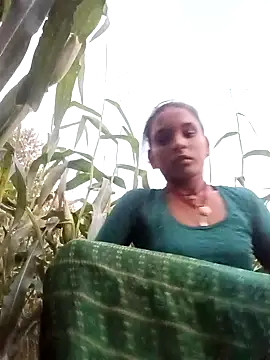 Snapshot of Idhika_Jha chatting on September 23, 2025, 12:56 pm Idhika Jha online show from September 23, 2025, 12:56 pm