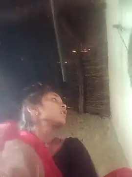 Snapshot of Idhika_Jha chatting on October 10, 2025, 11:44 am Idhika Jha online show from October 10, 2025, 11:44 am