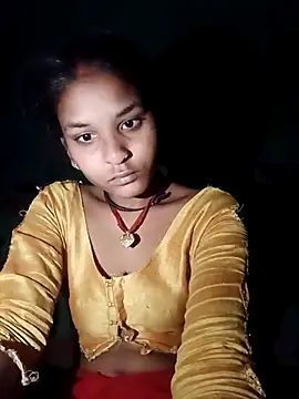 Snapshot of Idhika_Jha chatting on October 18, 2025, 12:23 am Idhika Jha online show from October 18, 2025, 12:23 am
