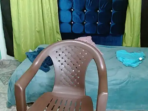 canelasexy 1 online show from November 7, 2025, 7:51 pm