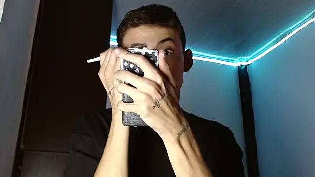 Emil prl online show from September 9, 2025, 8:29 pm