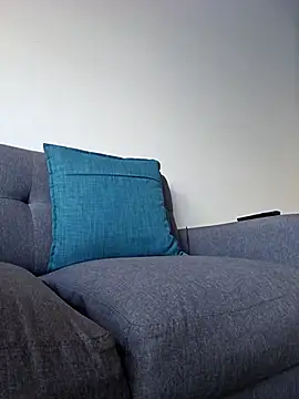 trickyOne online show from October 4, 2025, 5:53 am