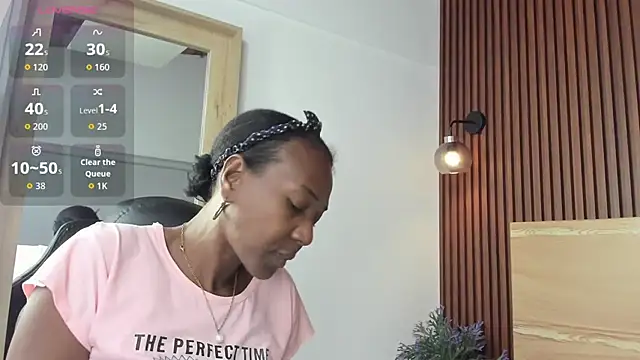 coral15  online show from November 1, 2025, 7:19 pm