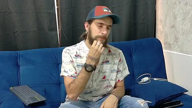 hairy mannn online show from September 17, 2025, 8:33 pm