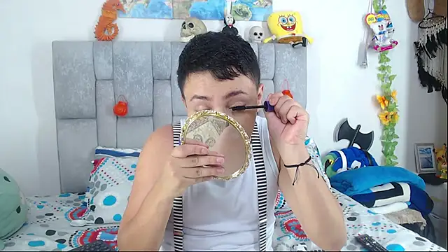 christopher Hot online show from October 18, 2025, 12:56 am